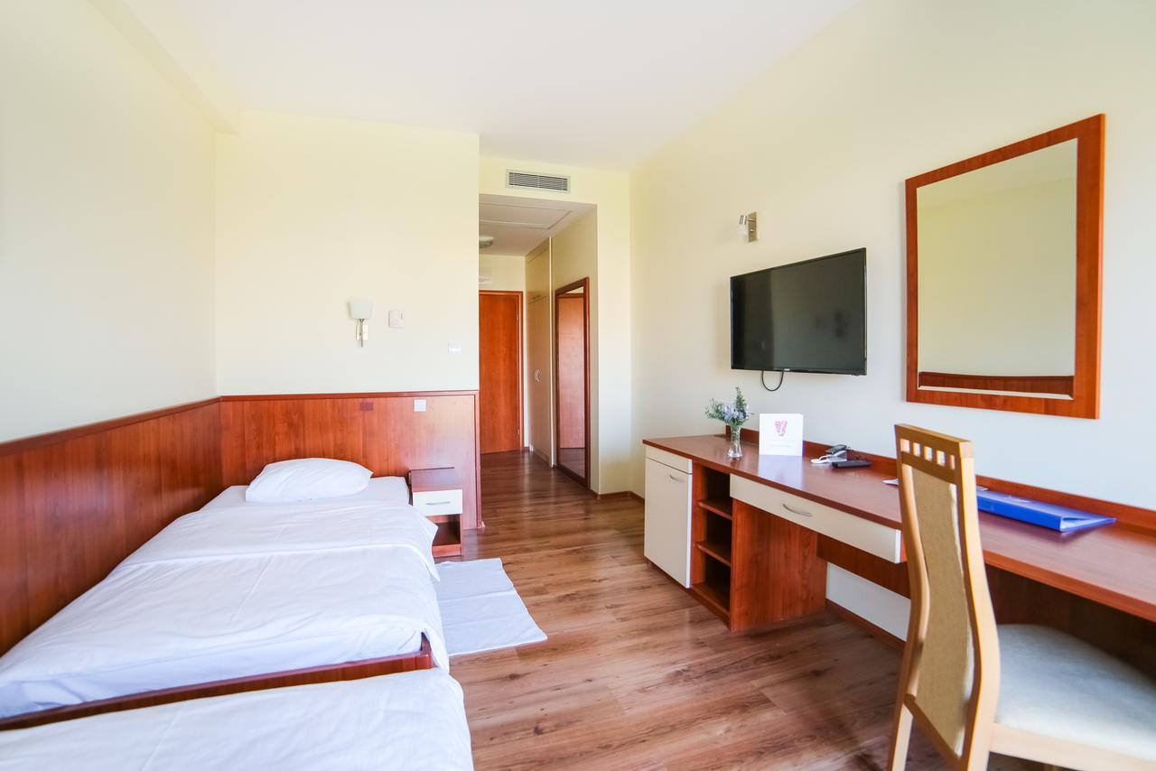 Hotel Merlot Opuzen  Eksteriør billede